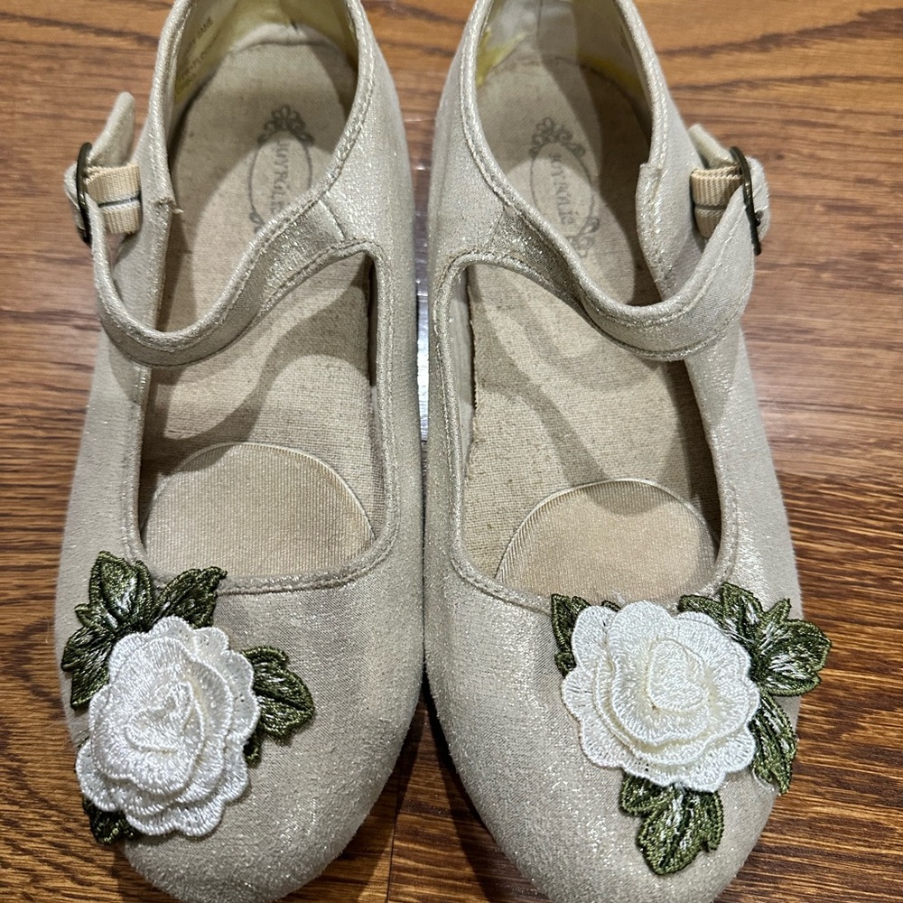 Joyfolie Cream Dress Shoes with Floral Accent